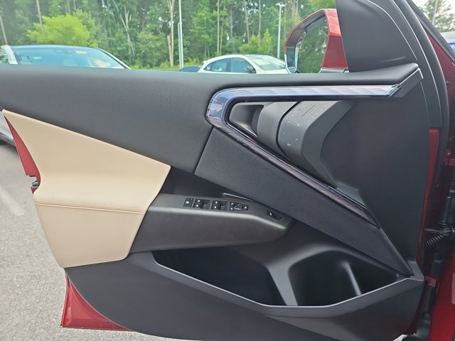Vehicle image 26 of 39