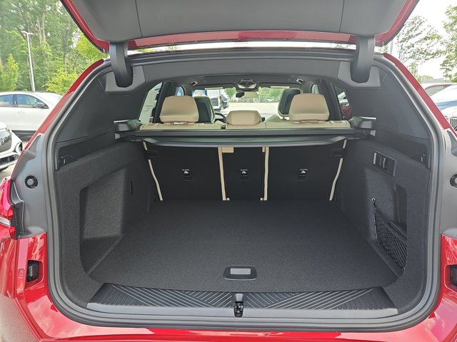 Vehicle image 12 of 39