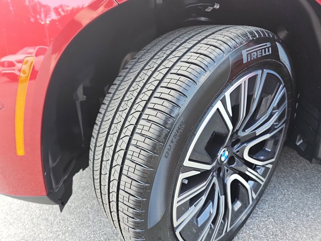 Vehicle image 11 of 39
