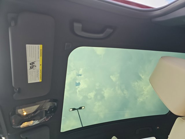 Vehicle image 34 of 39