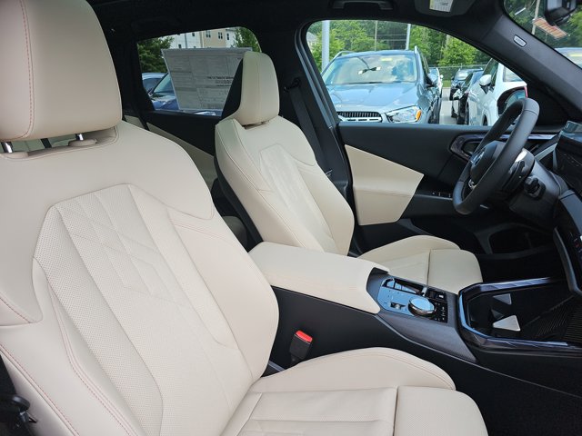 Vehicle image 18 of 39