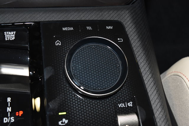 Vehicle image 18 of 27