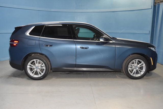 Vehicle image 3 of 28