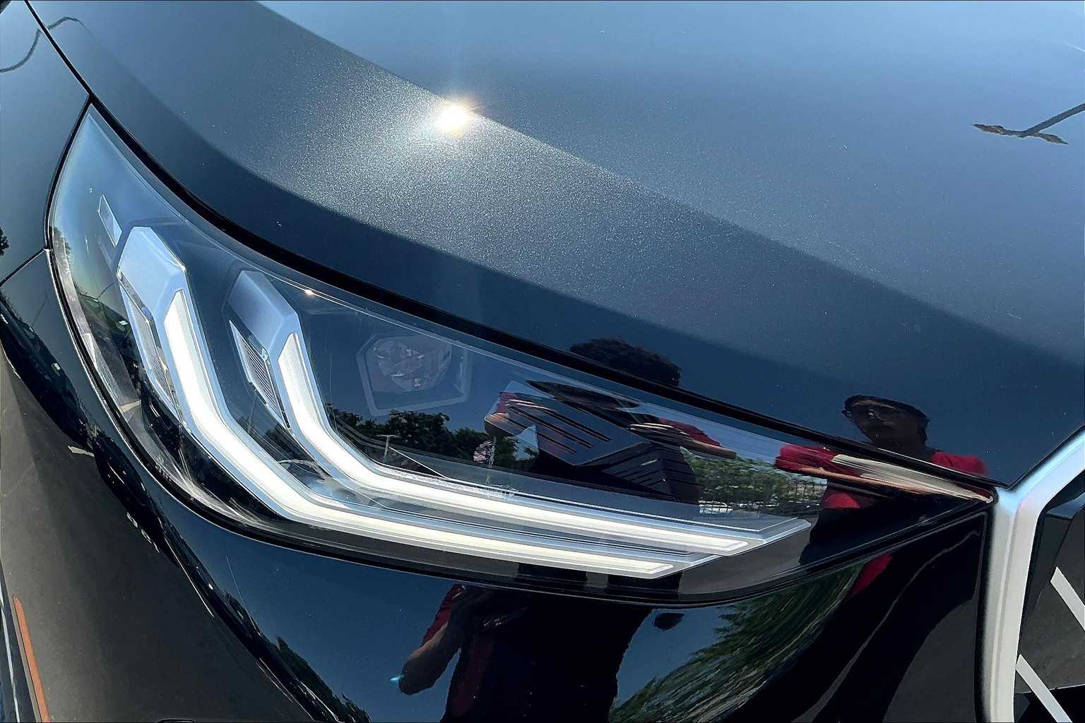 Vehicle image 32 of 36