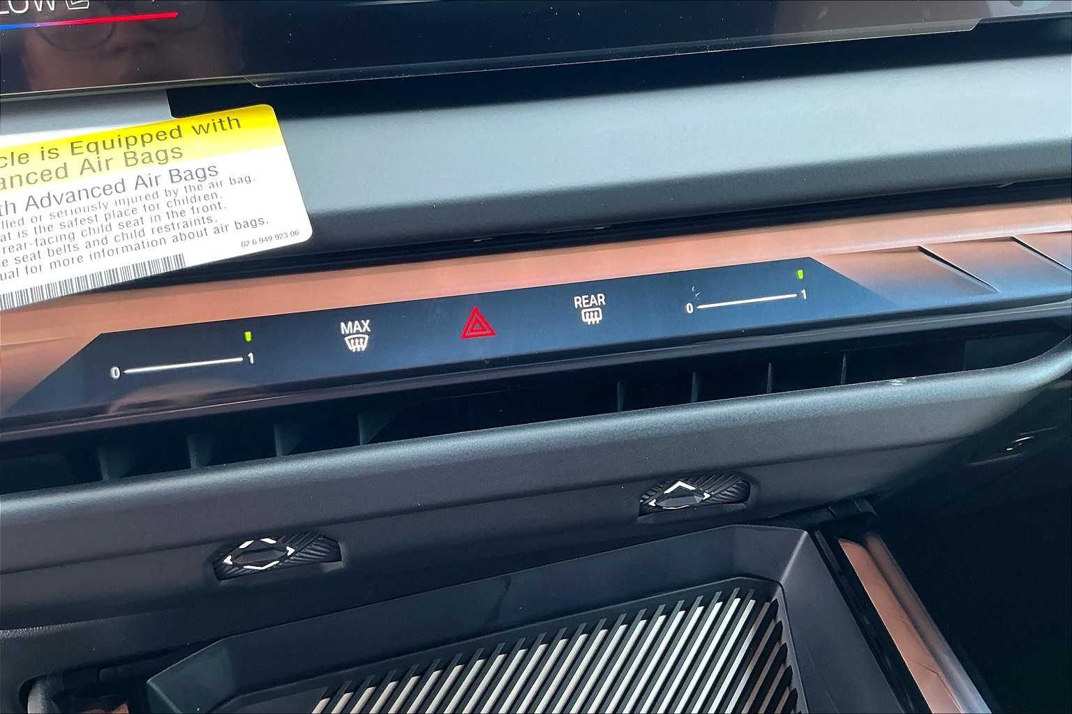 Vehicle image 22 of 36