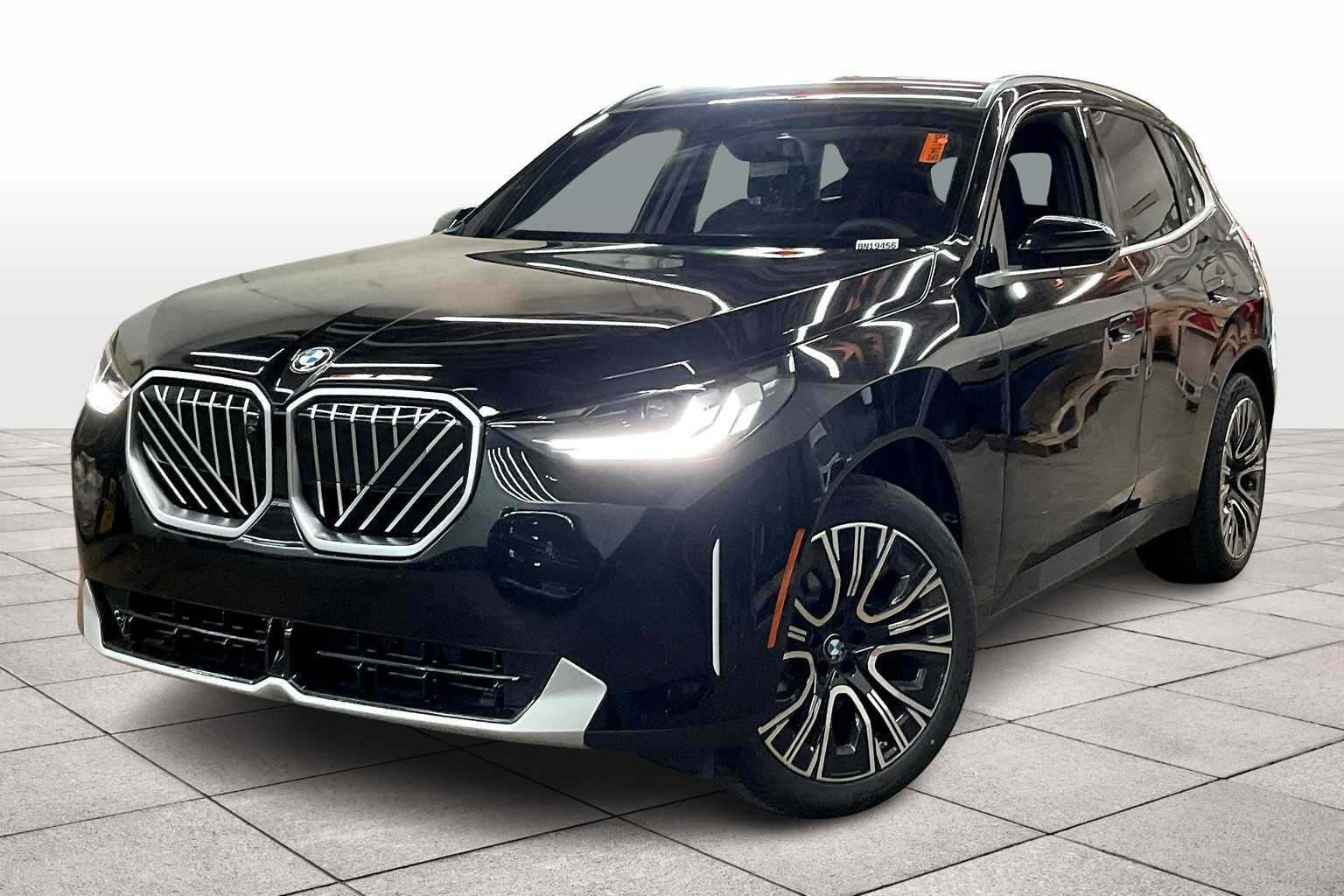 Vehicle image 1 of 32