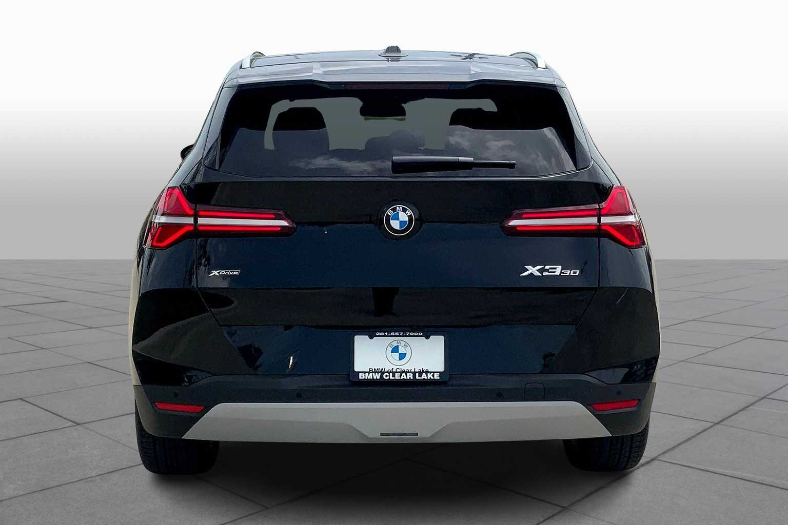 2025 BMW X3 30 xDrive Image 4 of 19