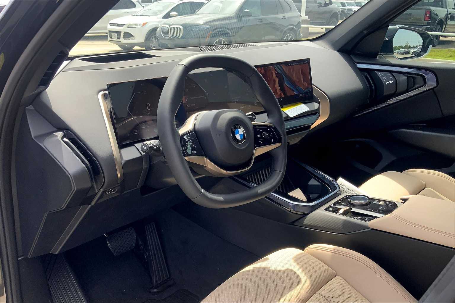 2025 BMW X3 30 xDrive Image 10 of 19