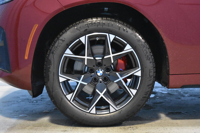 Vehicle image 23 of 27