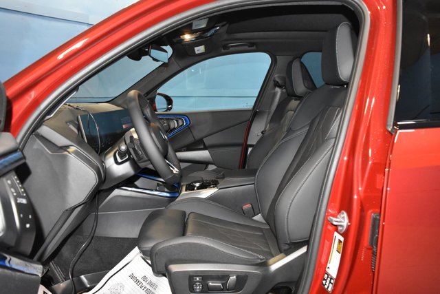 Vehicle image 11 of 27
