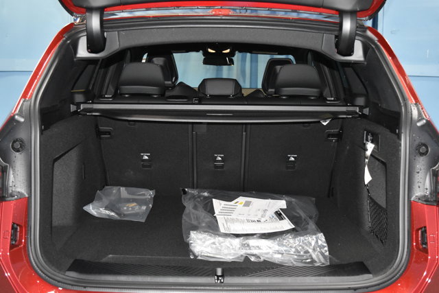 Vehicle image 25 of 27
