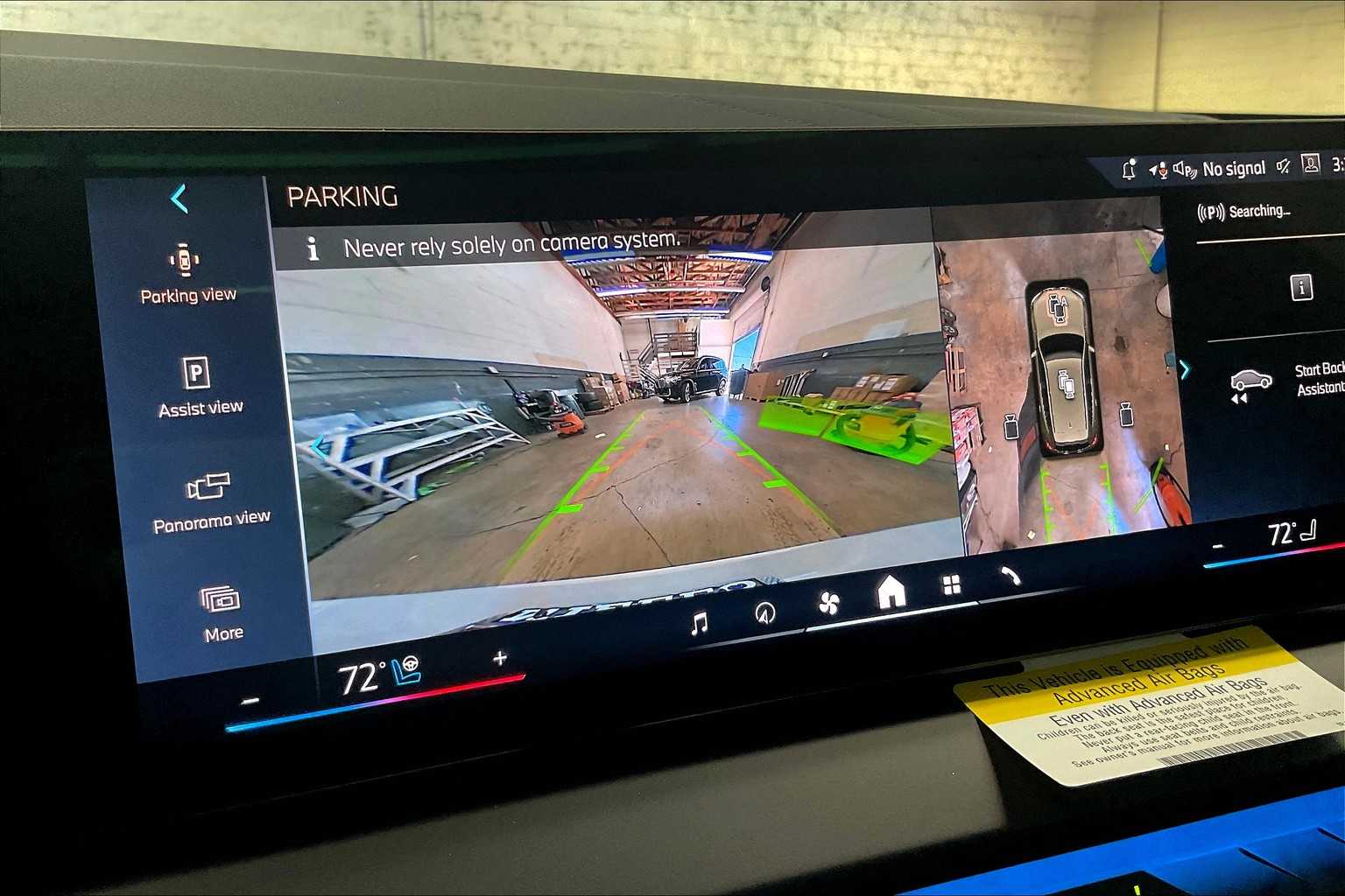 Vehicle image 20 of 32