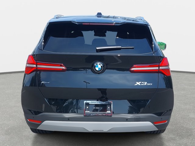 Vehicle image 6 of 38