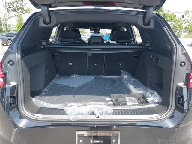 Vehicle image 13 of 38