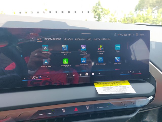 Vehicle image 23 of 38