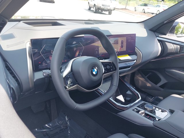 Vehicle image 17 of 38