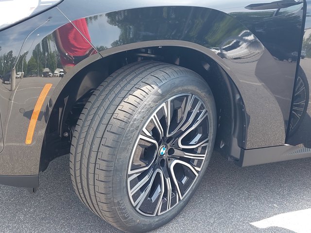 Vehicle image 34 of 38