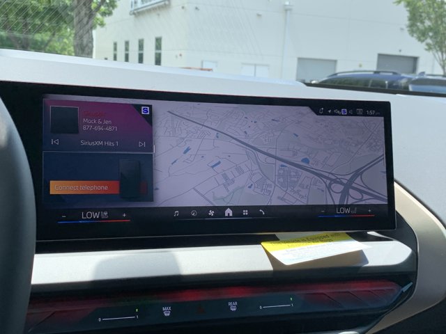 Vehicle image 22 of 37