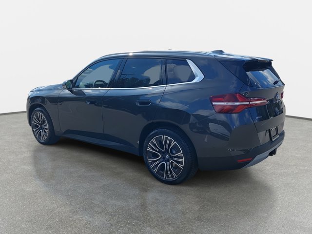 Vehicle image 7 of 39