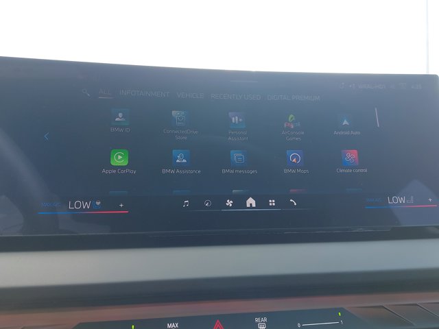 Vehicle image 23 of 39