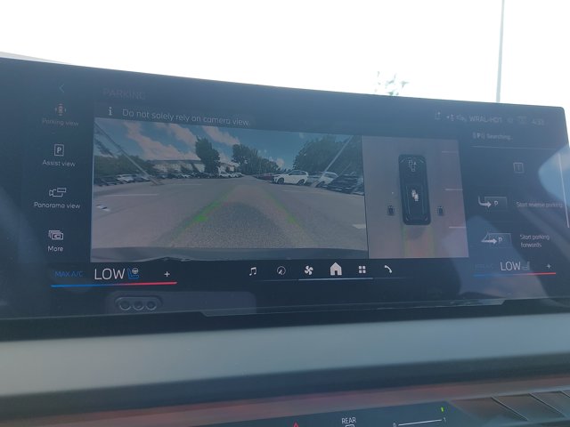 Vehicle image 22 of 39