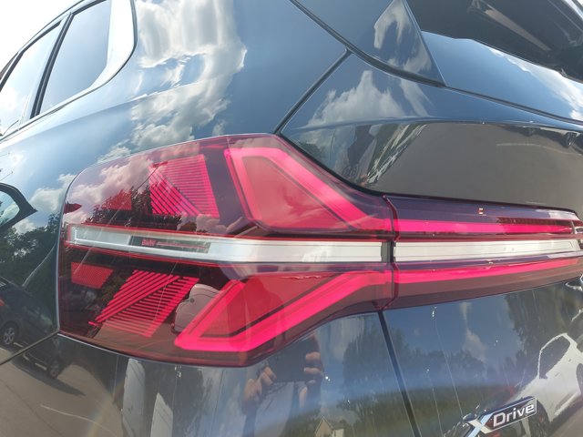 Vehicle image 14 of 39