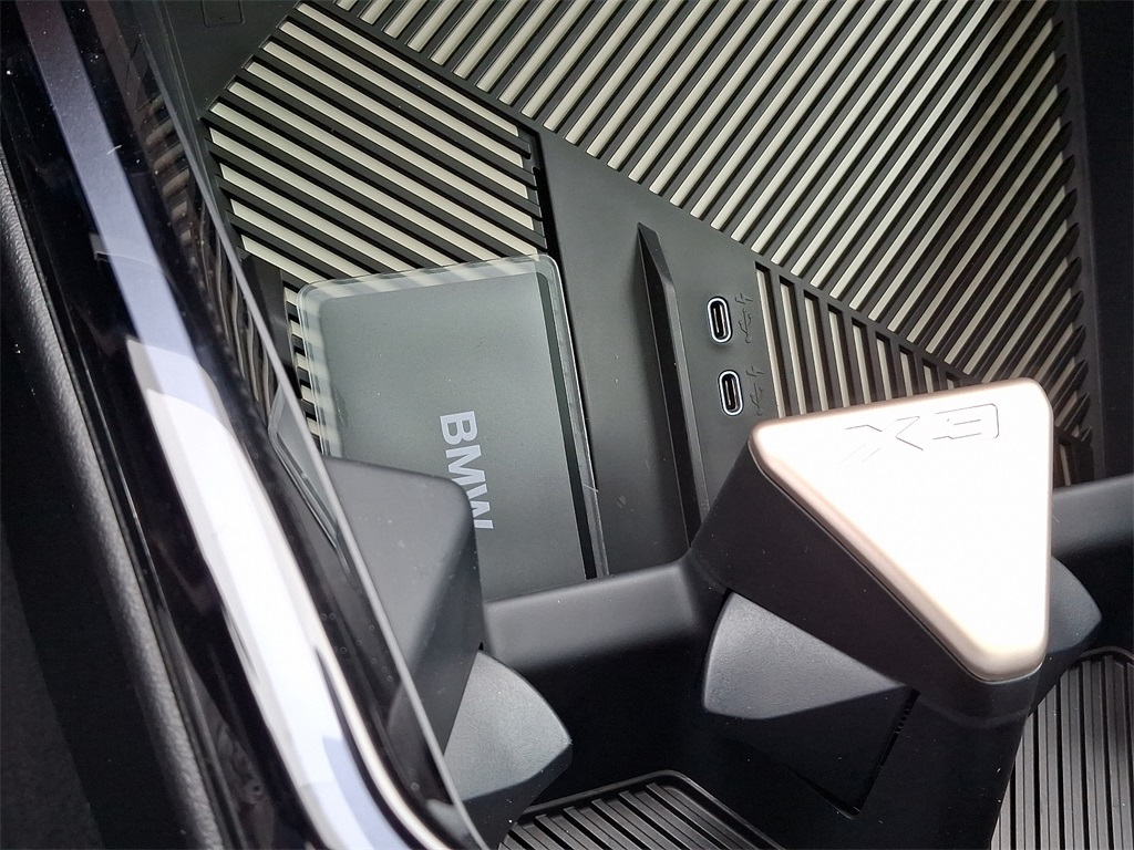 2025 BMW X3 30 xDrive Image 17 of 18