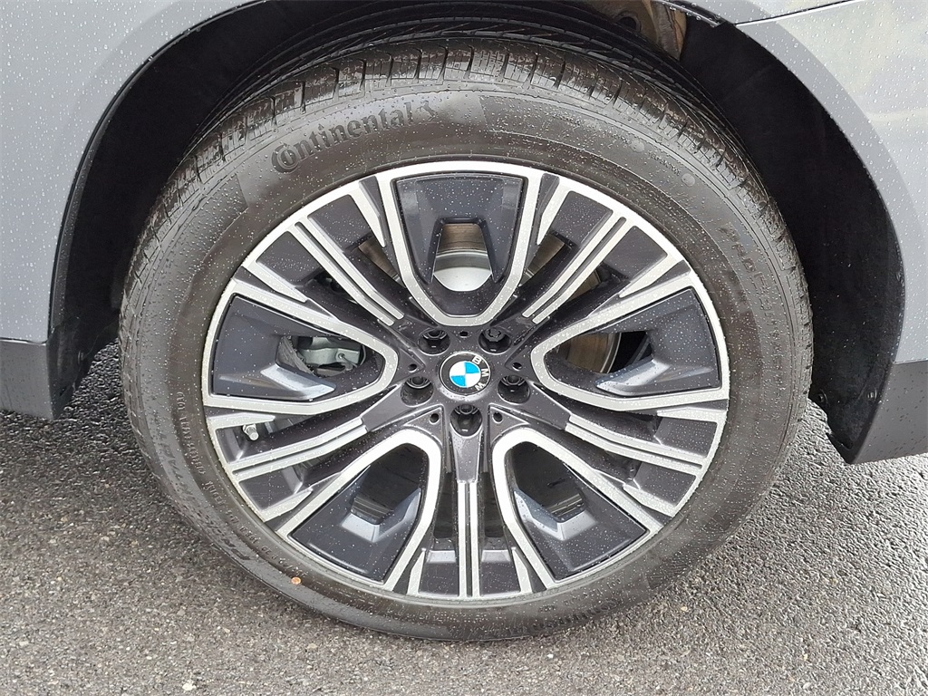 2025 BMW X3 30 xDrive Image 5 of 18