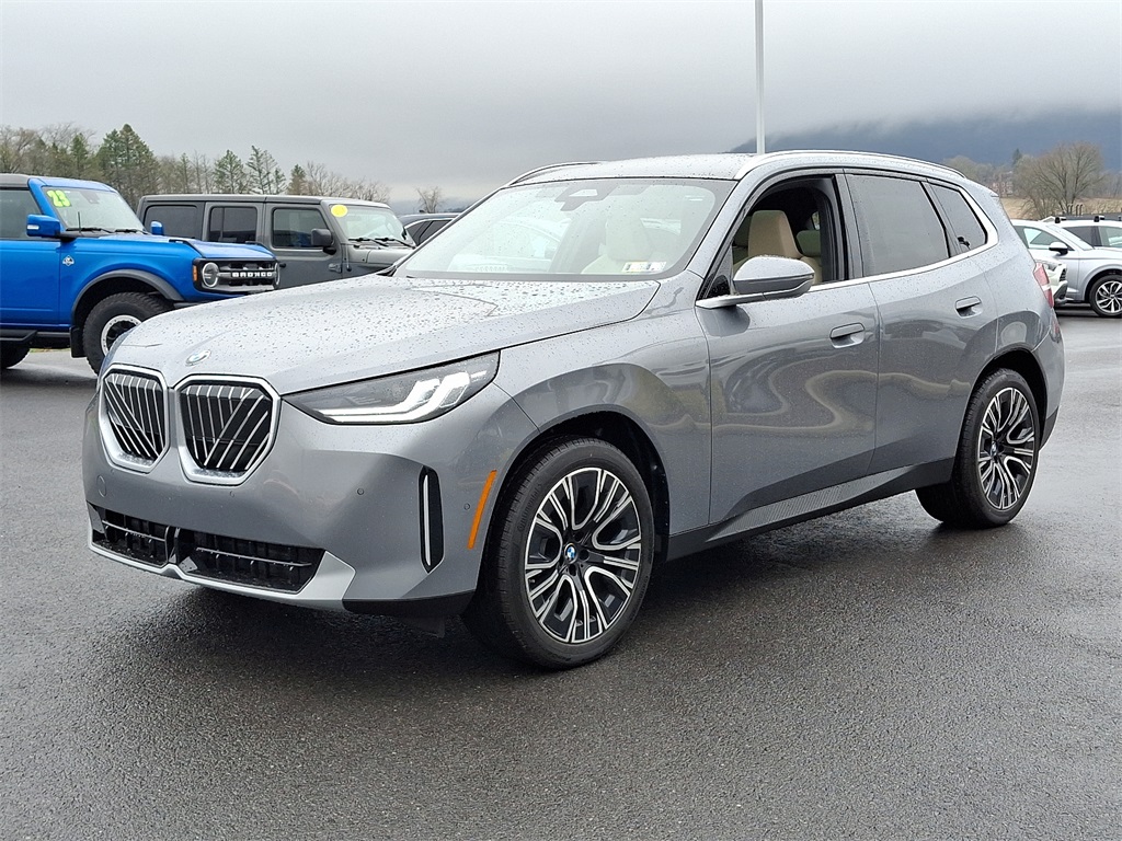 2025 BMW X3 30 xDrive Image 1 of 18