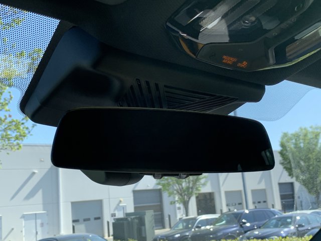 Vehicle image 29 of 37