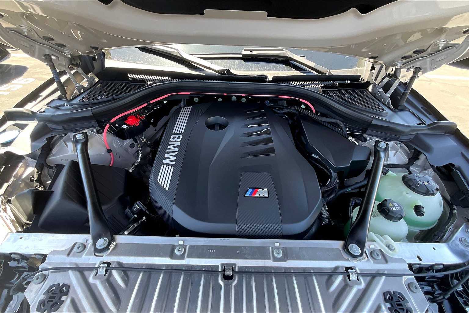 Vehicle image 7 of 35
