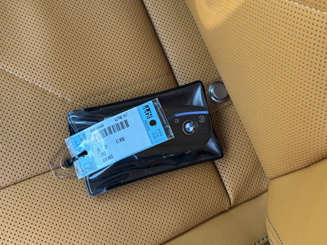Vehicle image 29 of 37