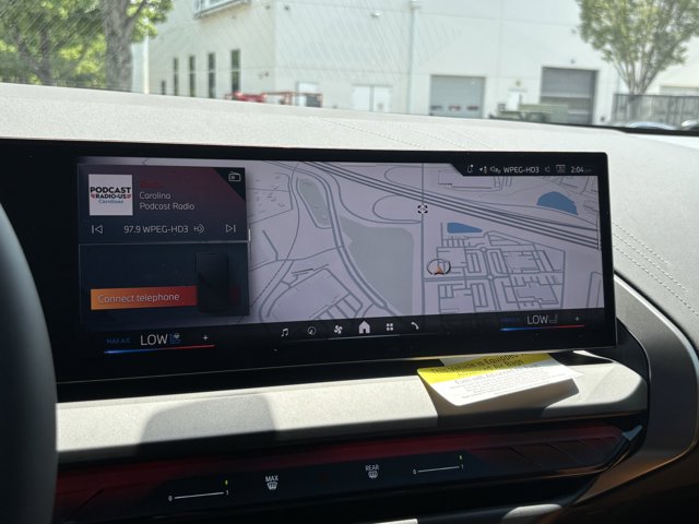 Vehicle image 21 of 37
