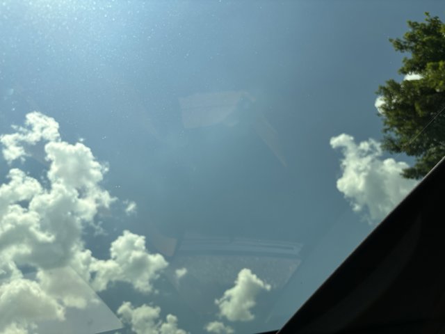 Vehicle image 34 of 37