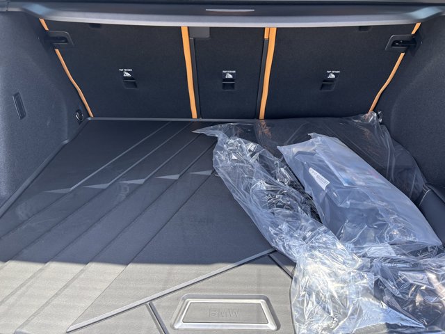 Vehicle image 11 of 37