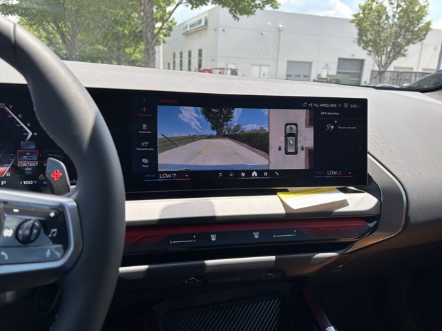 Vehicle image 25 of 37