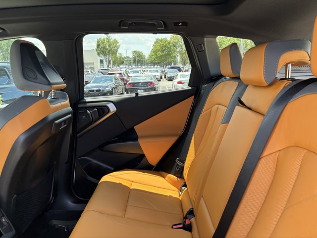 Vehicle image 12 of 37