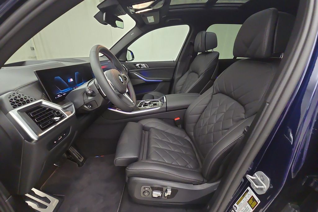 Vehicle image 12 of 31
