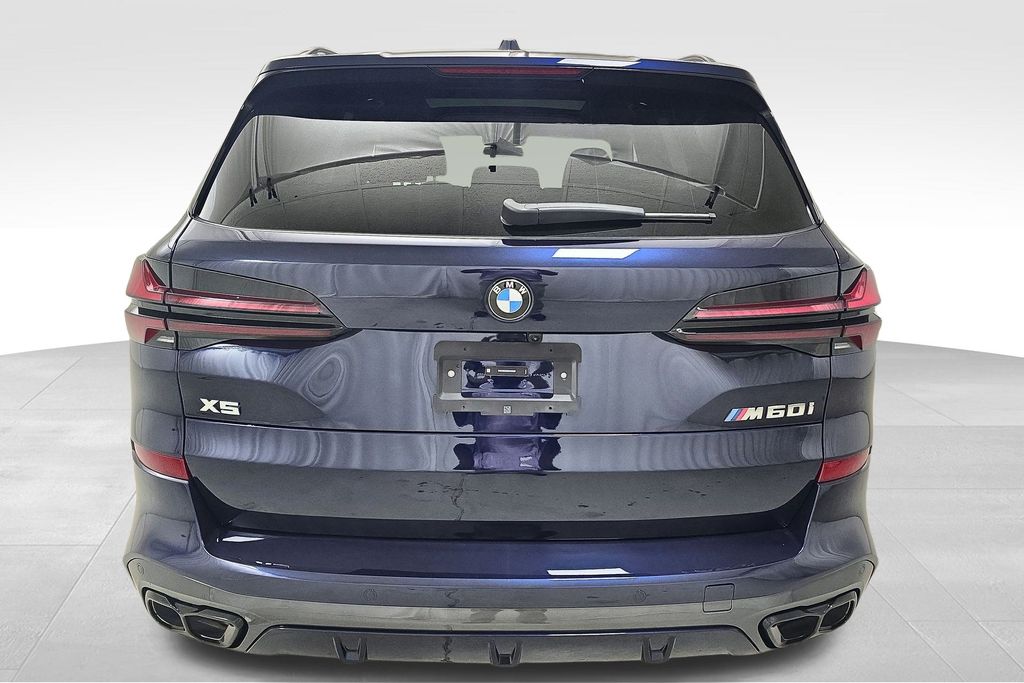 Vehicle image 10 of 31