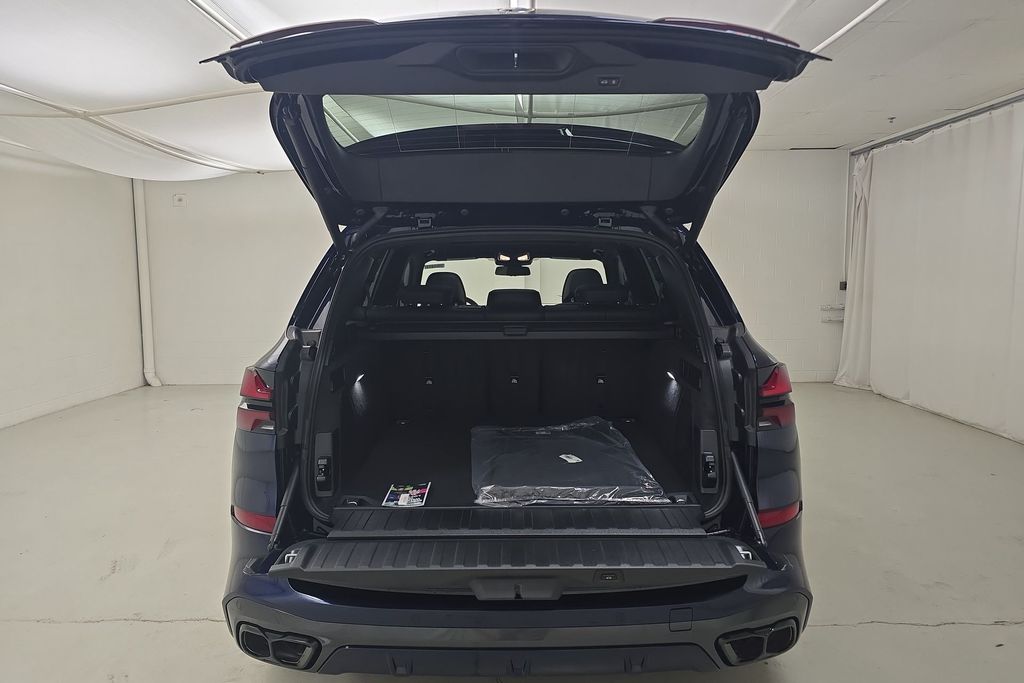 Vehicle image 29 of 31