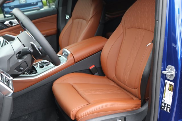 Vehicle image 15 of 38