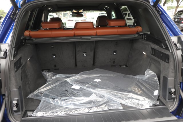 Vehicle image 36 of 38