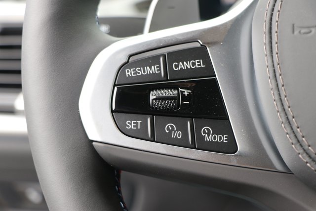 Vehicle image 17 of 38