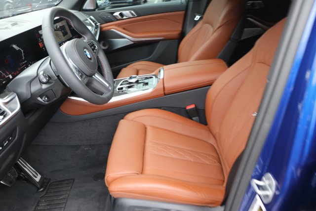 Vehicle image 14 of 38