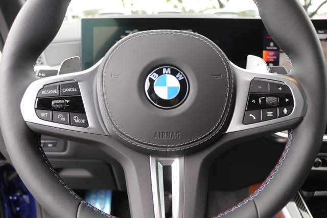 Vehicle image 16 of 38