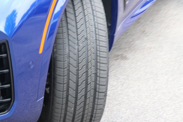 Vehicle image 11 of 38