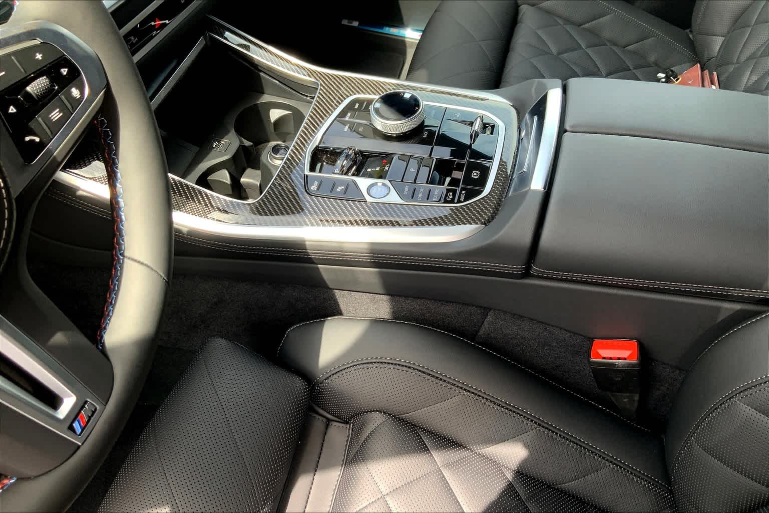 Vehicle image 8 of 20