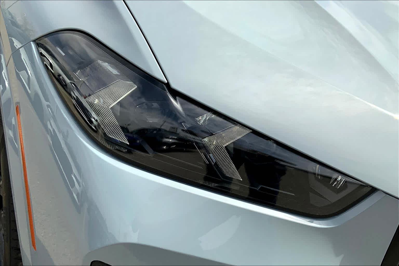 Vehicle image 13 of 20