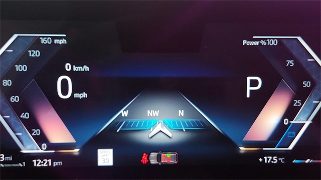 Vehicle image 11 of 24
