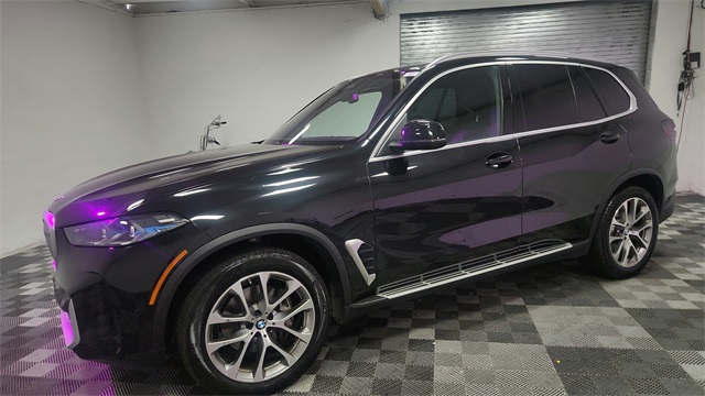 2025 BMW X5 xDrive40i Image 1 of 26